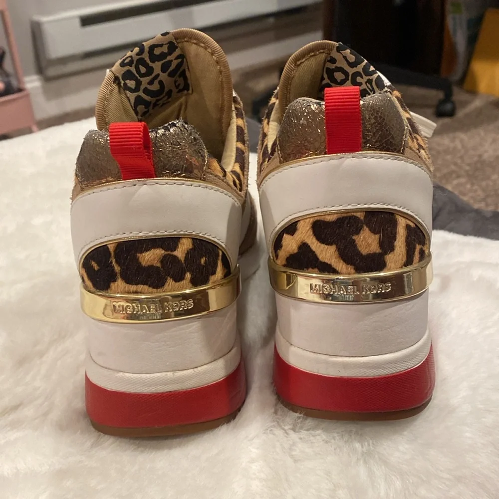 Michael kors wedge Georgie sneakers leopard and white with gold and red accents - Picture 7 of 17